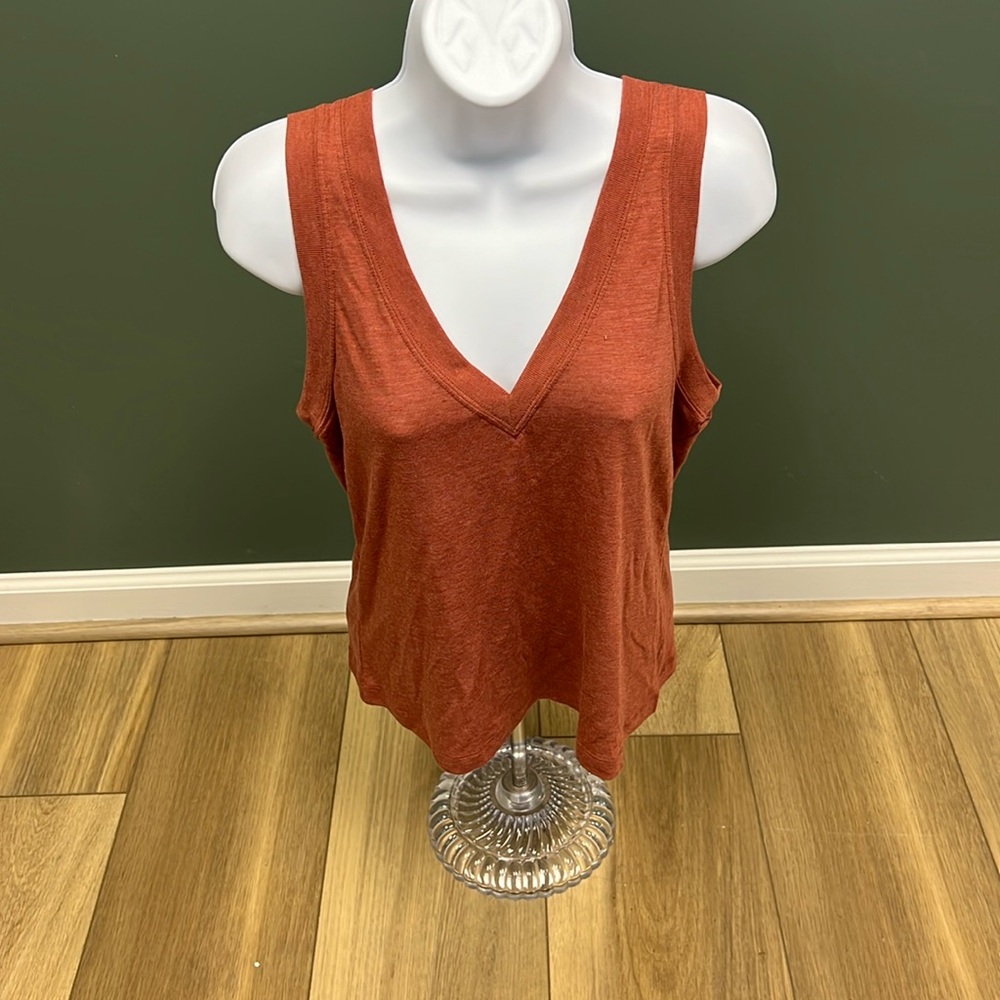 Express tank top